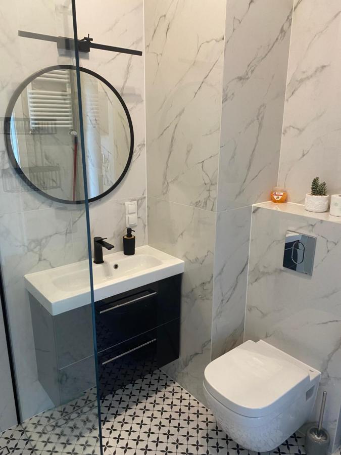 Apartament Nadmotlawie Estate Black グダニスク エクステリア 写真