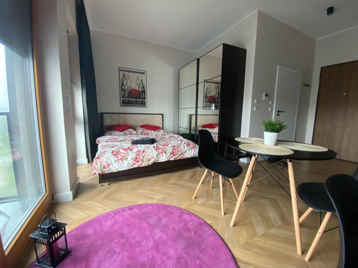 Apartament Nadmotlawie Estate Black グダニスク エクステリア 写真